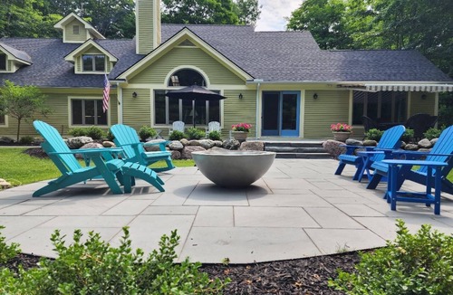 Birchwood Farms House | Dancing Moose – Spectacular fairway views & NEW tiered outdoor patios