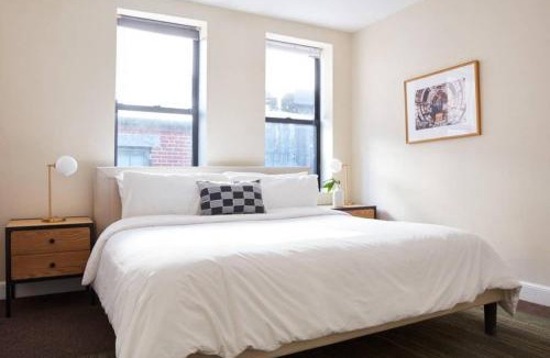 North End Apartment | Delightful North End Apt 2BR 2BA Laundry