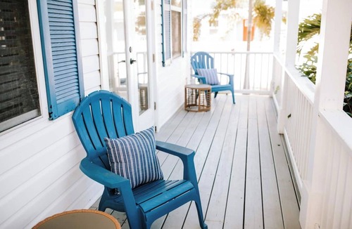 Downtown Dunedin House | Designer Home for 8 Walk to Downtown Dunedin and Waterfront Pets Ok