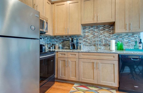 Hanahan House | Discounted Waterfront Private Hot Tub Dock Deck AB