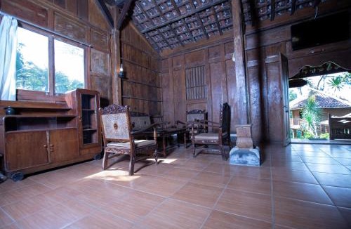 Sidomulyo Cabin | DLimasan Heritage Cottage and Cafe