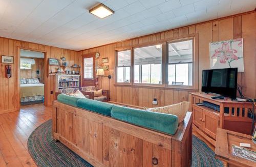 Town of Jerusalem House | Dock & Rowboat: 'Beechnut Bungalow' on Keuka Lake