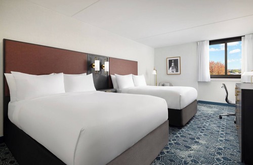 Concord Hotel | DoubleTree by Hilton Downtown Concord