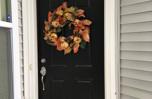 Middletown House | Elegant Town Home Middletown suburb close to city