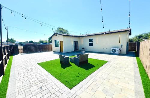Central Escondido Villa | Escondido Back Unit by sdstay