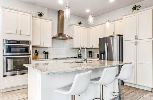 Florida Central Atlantic Coast Villa | EV 1472 - 5 Bed 5.5 Bath Villa with Screened-In Private Pool, Kids Room