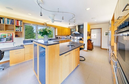 South Burlington House | Expansive 3-bedroom house in lovely Williston VT with pastoral views