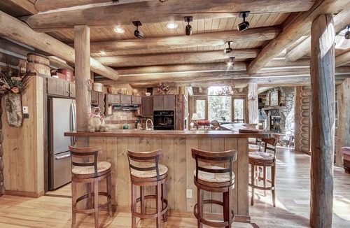 Breckenridge House | Experience luxury at Bear Lodge, a spacious 6-bedroom retreat in Breckenridge!