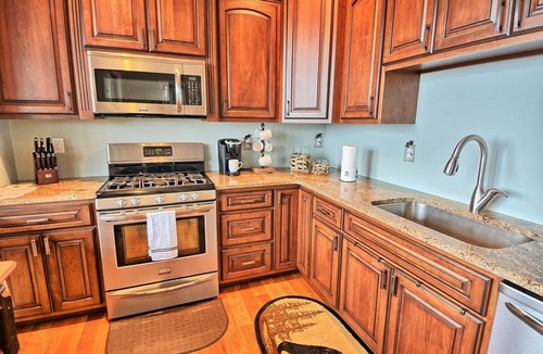 West Jefferson Cabin | Experience serenity in this 3-bedroom cabin with stunning views in West Jefferson, NC.
