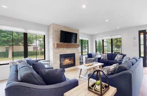 South Haven House | expERIEnce