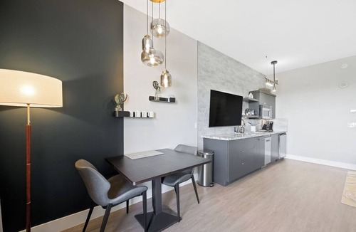 Lake Las Vegas Condo | Exquisite Lakeside Studio Condo - Newly Remodeled & Luxurious!