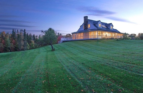 Cabot House | Fairytale Summer in VT. Private Swimming Pond. Peaceful Mountain & Meadow Views.