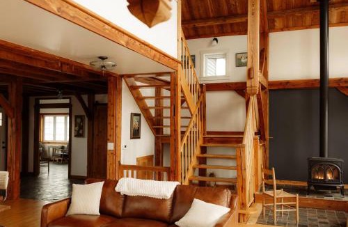 Alfred Station House | Fawn Crest -Timber Frame Retreat, Firepit, 20 acre
