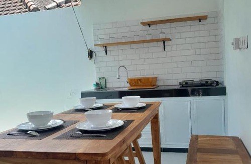 Kampial Villa | Fidelino Villa - PEACE and COOL Lush Trees