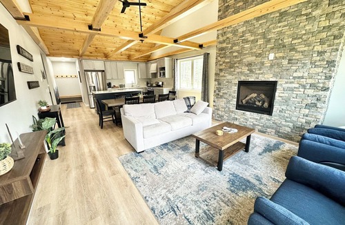 Bartlett Villa | Firepit, Hot Tub, Game Rm & Attitash Sports Club