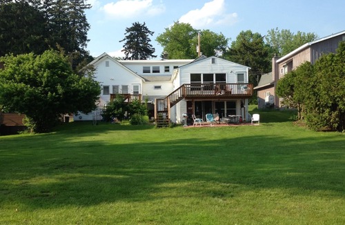 Durhamville House | Fishing and Relaxtion at its best