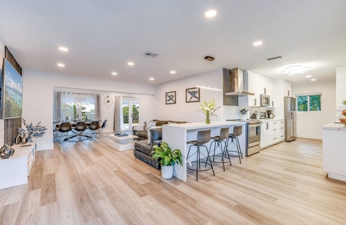 Croissant Park Villa | Fox Private Resort-Heated Pool, Spa-Downtown&Beach