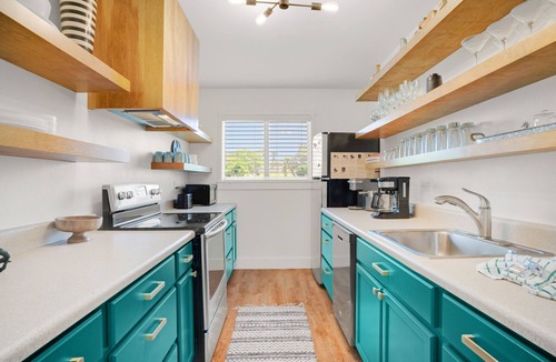 Holiday Isle House | ⛱️FREE Beach Service~Quick walk to Beach~2 Pools~3BR SouthBay by the Gulf #27