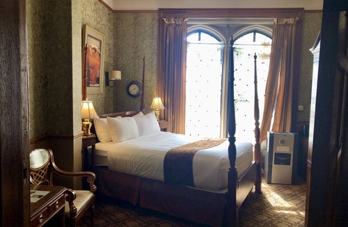 West Colorado Springs Cabin | Glen Eyrie Castle & Conference Center A Ministry of the Navigators