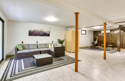 Town of Lumberland House | Glen Spey Cabin with Deck: 1 Mi to Mohican Lake!