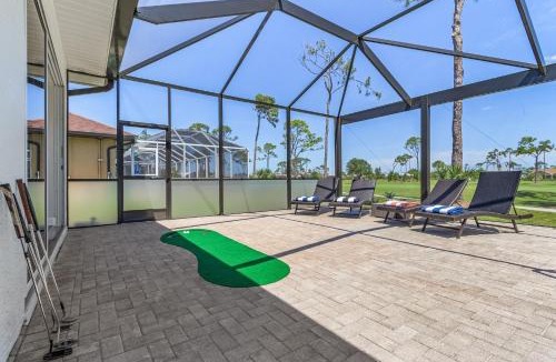 Trafalgar House | Golf Course View, Putting Green, Heated Pool and Spa - Villa Fairway to Heaven - Roelens