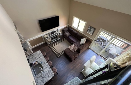 Vernon Condo | Golf Front | Mountain Views | Updated | Modern