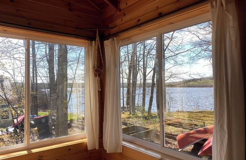 Arcade House | Gorgeous lakefront house in Arcade perfect for a relaxing getaway