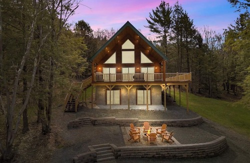 Schenevus Cabin | Grand Lakeview Luxury Log Cabin, Game room & Fire Pit, Near all baseball camps