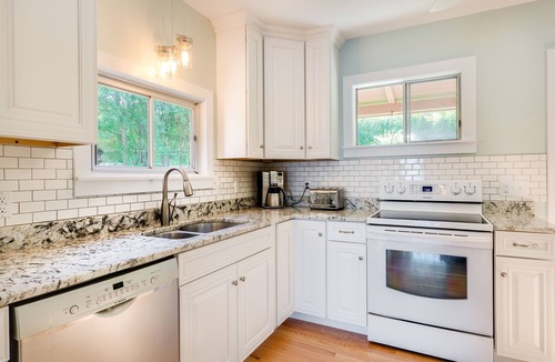 Town of Owasco Cottage | Great Fall Rental on Finger Lakes Wine Trail: Owasco East Side Lakefront