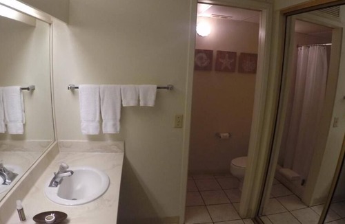 Kaanapali House | Great Relaxing Overnight Stay! 2 Ocean Front Units, w/ Balcony! Parking, Pool