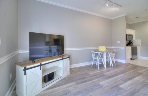 Central Myrtle Beach Condo | Ground-Floor Pool View Condo | Near Beach, Golf, Intracoastal Waterway & Broadway at the Beach