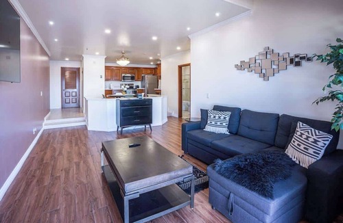Avalon Villa | Hamilton Cove Ocean View-Boho Chic Villa w/Cart