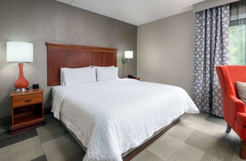 Danbury Hotel | Hampton Inn Danbury