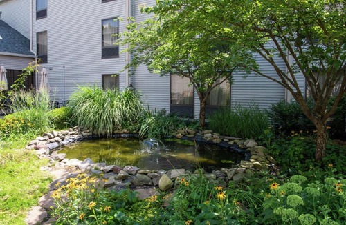 Victor Hotel | Hampton Inn & Suites Rochester/Victor