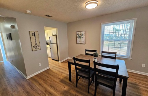 Harbison House | Harbison Hideaway 2/2