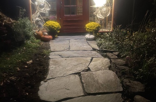 Brattleboro Apartment | HeART Barn, 35-60 m. to skiing @ Mt. Snow, Stratton, Okemo, Magic & Bromley