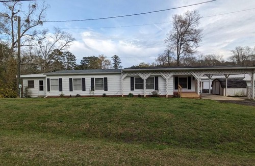 Prosperity House | Heaths Cove on Lake Murray with 3 bed 3 baths. Beautiful lake views and dock