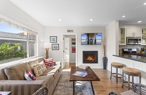 San Clemente Villa | Hideaway B- Walk to the beach, Downtown, AC!