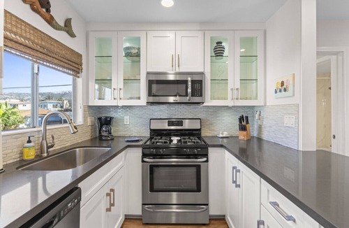 San Clemente Villa | Hideaway C- Walk to the beach, Downtown, AC!