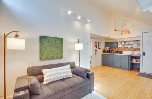 Waterbury Apartment | Hike & Leaf Peep: Couple’s Retreat in Waterbury!