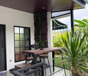Pasirjambu Villa | Home stay Puri Kenanga