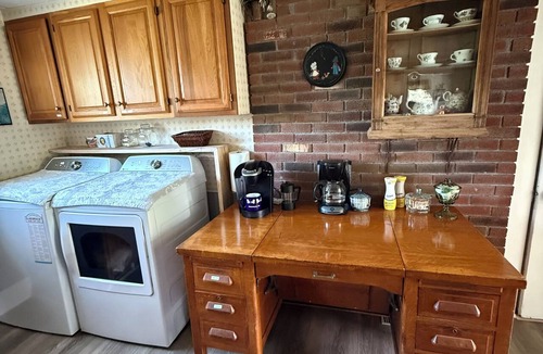 Danville House | Hubbard Boyle Way an authentic Vermont Farmhouse Retreat in North Danville