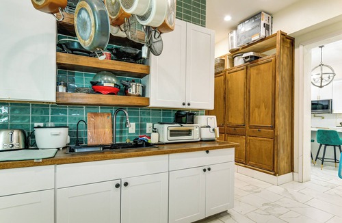 Woodruff House | Huge Group Retreat Near Woodruff BMW & Greenville!