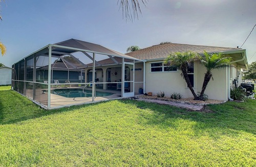 Port Charlotte House | It's always a beautiful day in SW Florida! Sizzling hot summer prices!