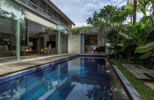 Batu Bolong Villa | Kawung Villa