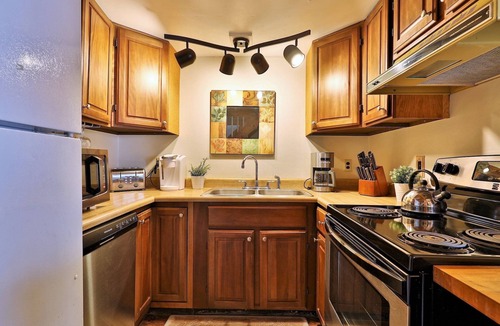 Killington Cabin | Killington Cabin - Left Unit: Great for families, Cozy, Close to Mountain. Hot Tub. Wood Stove.