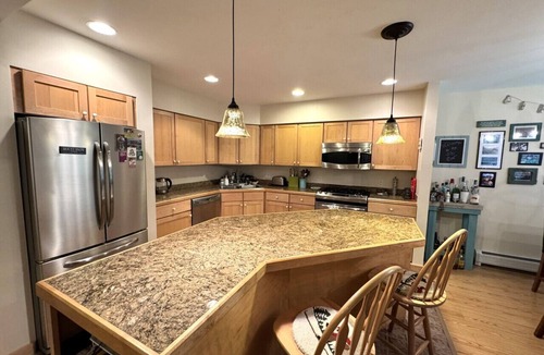 West Dover Villa | Kingswood-20B-Townhome- Hot tub, Shuttle, Clubhouse