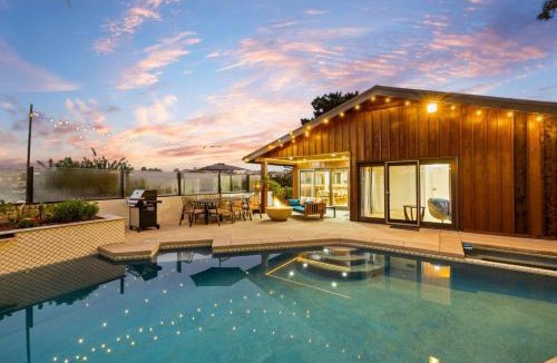 Hidden Valley House | La Jolla Hillside Poolside Paradise