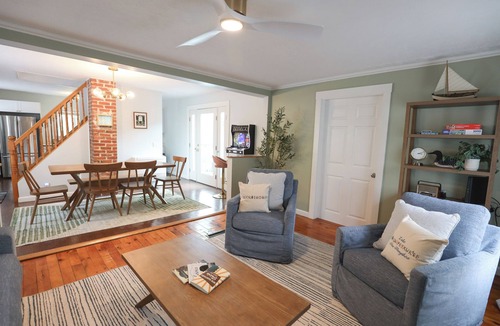 Wolfeboro House | Lake Access + Kayaks + Arcade + Bike Path + Deck