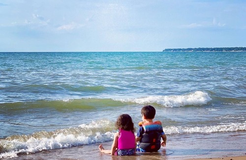 Au Gres House | Lake Huron Beachfront Getaway!